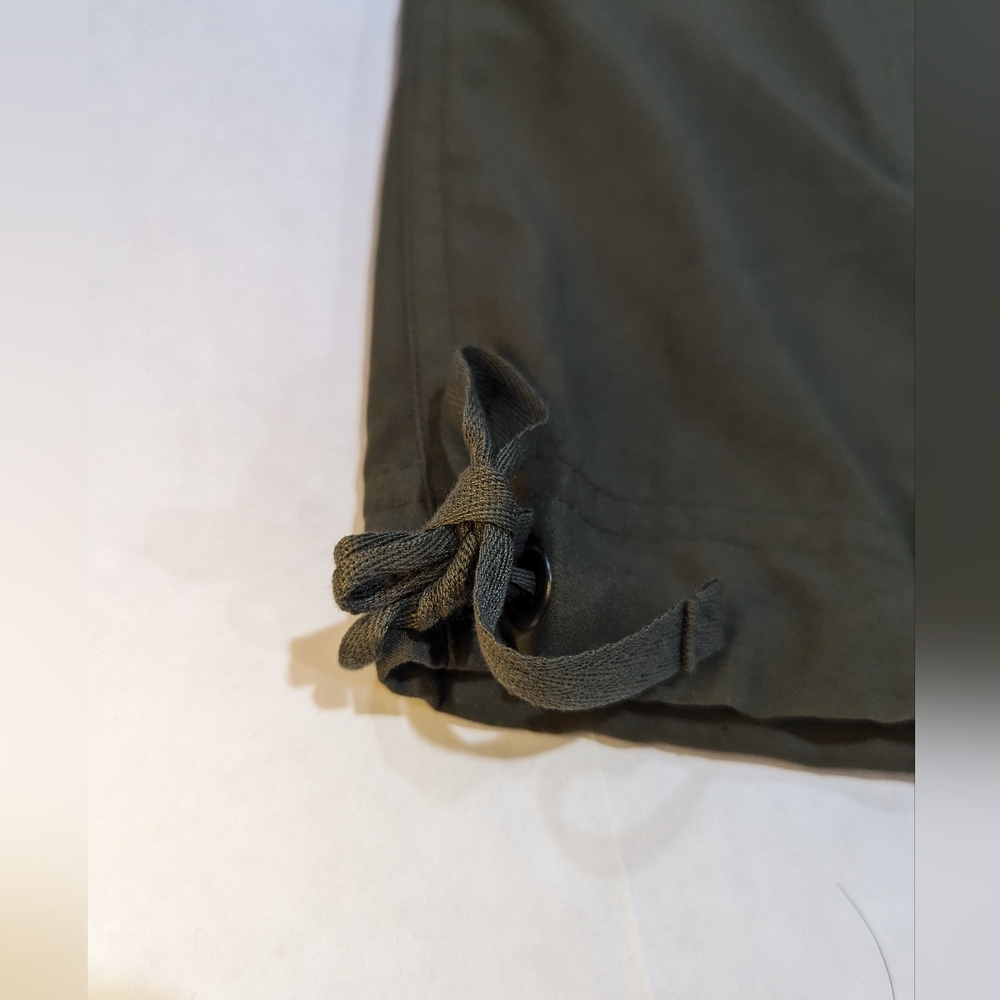 Tek Gear Elements Series Olive Green Activewear Capri Pant Size Large Like New - Picture 2 of 12